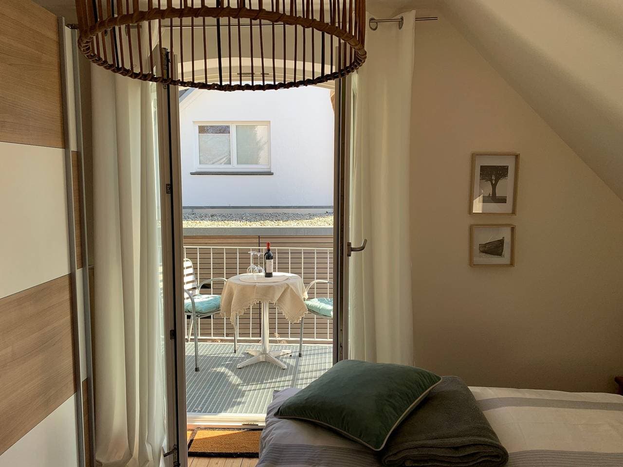 Foto 12 von 32: Ferienwohnung 'Gute Nacht In Der Acht' mit Seeblick, Privatem Garten und Wi-Fi