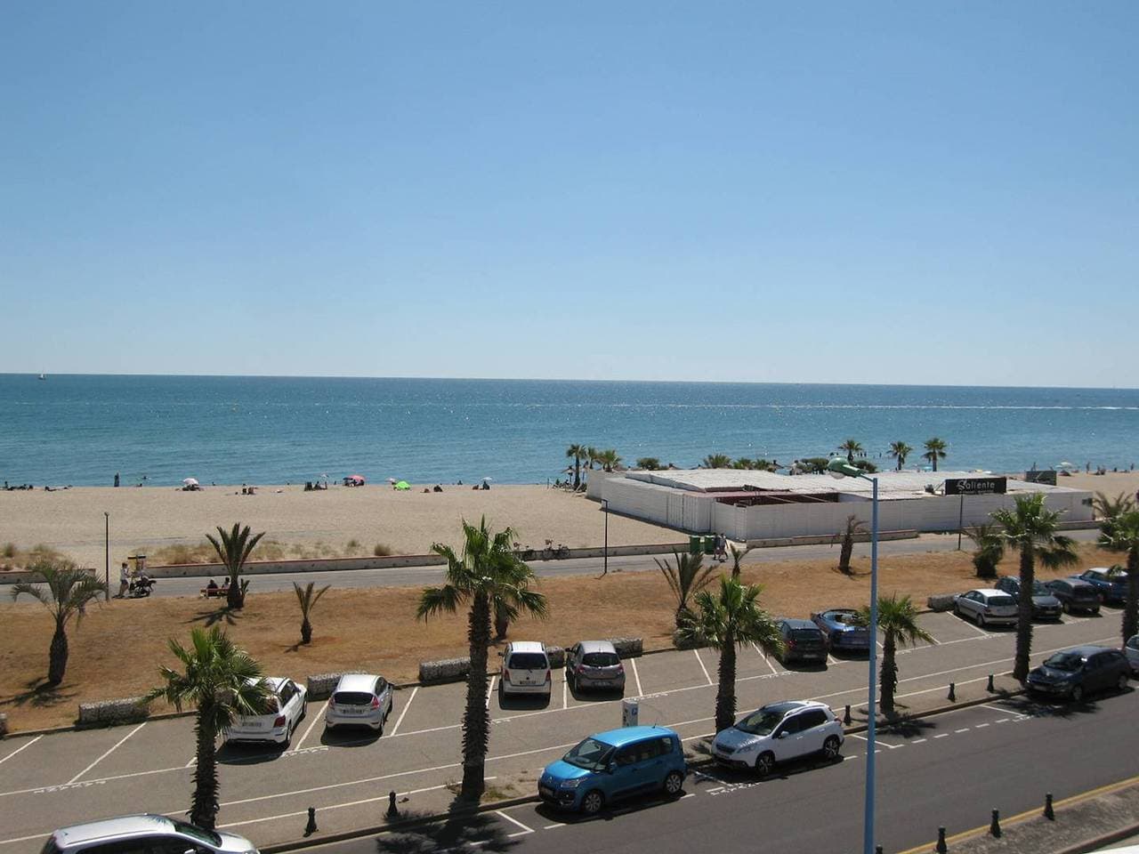 Renovierte 2-Zimmer-Wohnung, 4 Schlafplätze, Parkplatz, am Strand, Zentrum von Saint-Cyprien 1