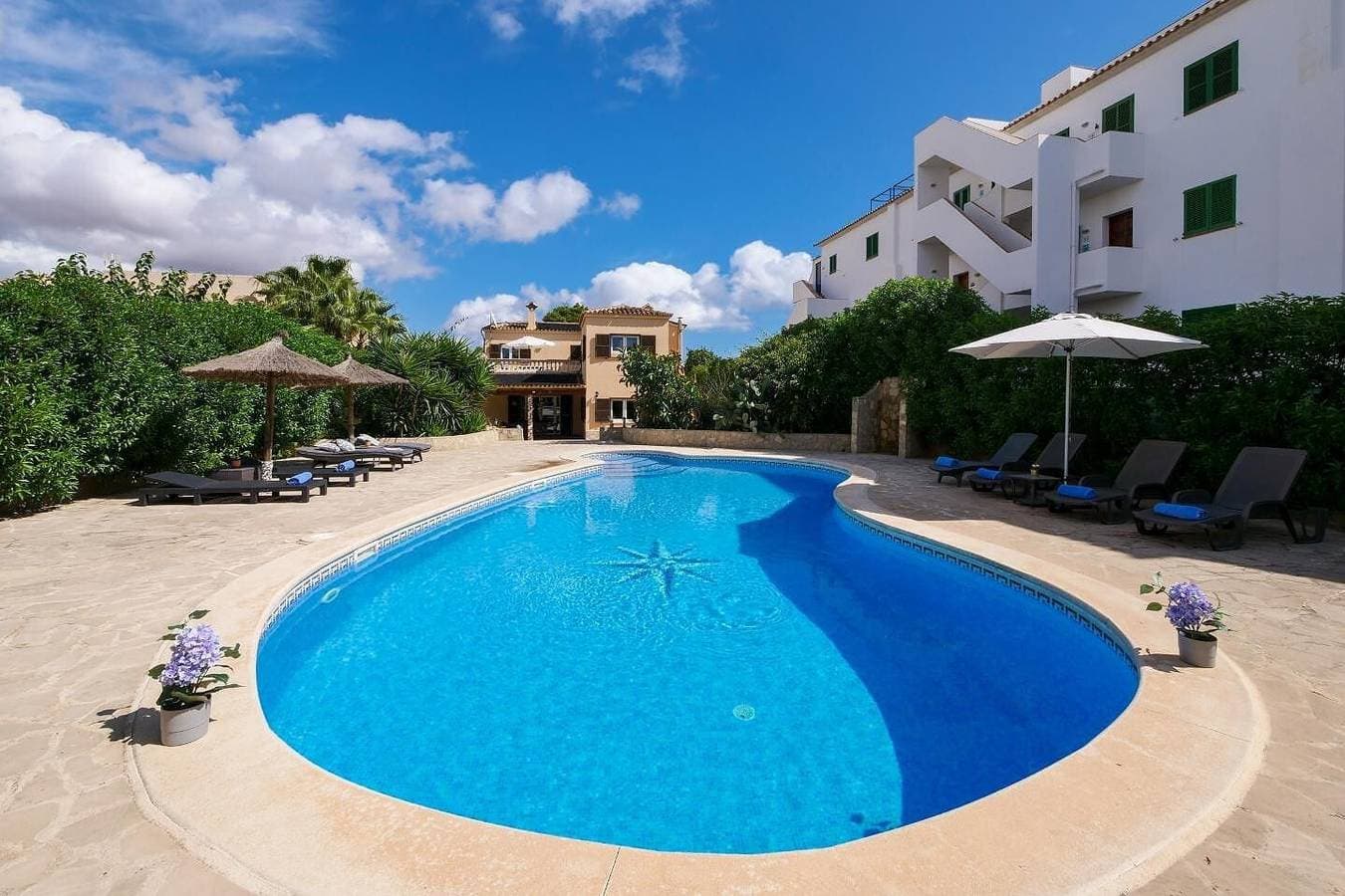 Foto 3 von 25: Ferienhaus "Apartamento Casa de Maretas" mit Pool, Klimaanlage, WLAN, Balkon, Terrasse und Garten