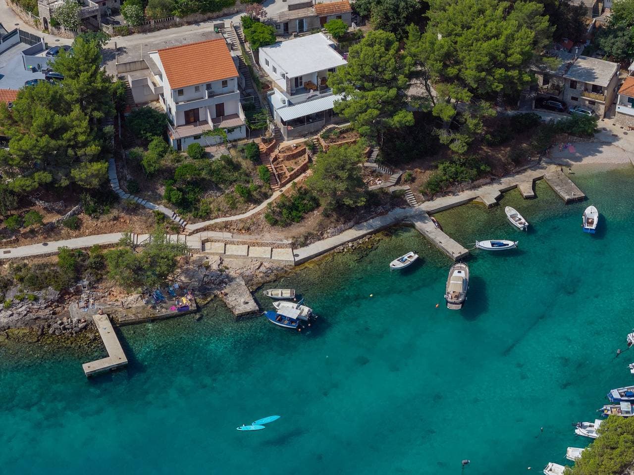 Foto 5 von 42: 1-Zimmer-Ferienwohnung am Strand Basina, Hvar A-24120-b