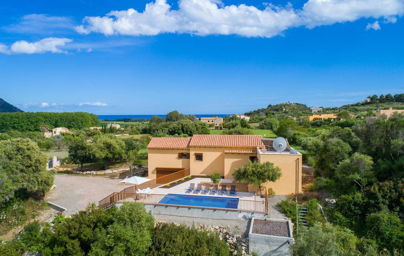 Gemütliches Apartment mit Pool und Klimaanlage in der Nähe des Strandes Sa Marjal 1