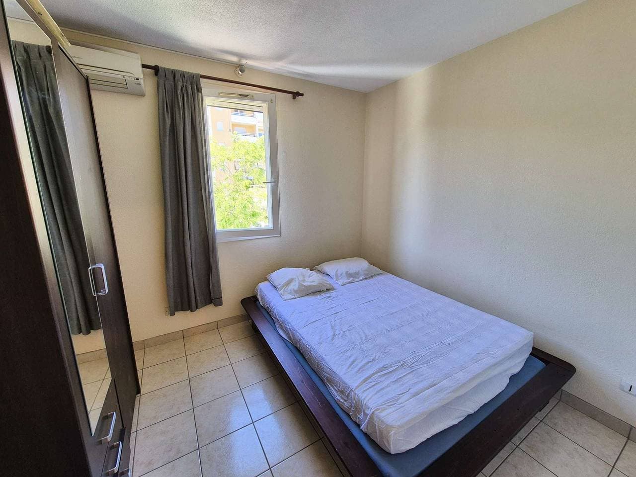 Foto 8 von 13: T2 Duplex in sicherer Residenz, privater Parkplatz, Swimmingpool, Klimaanlage, Internet