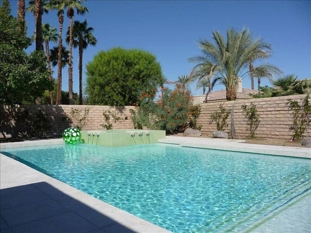 Foto 3 von 24: Indian Wells, Ca - Luxury 3 Bedroom Home - vollständig renoviert