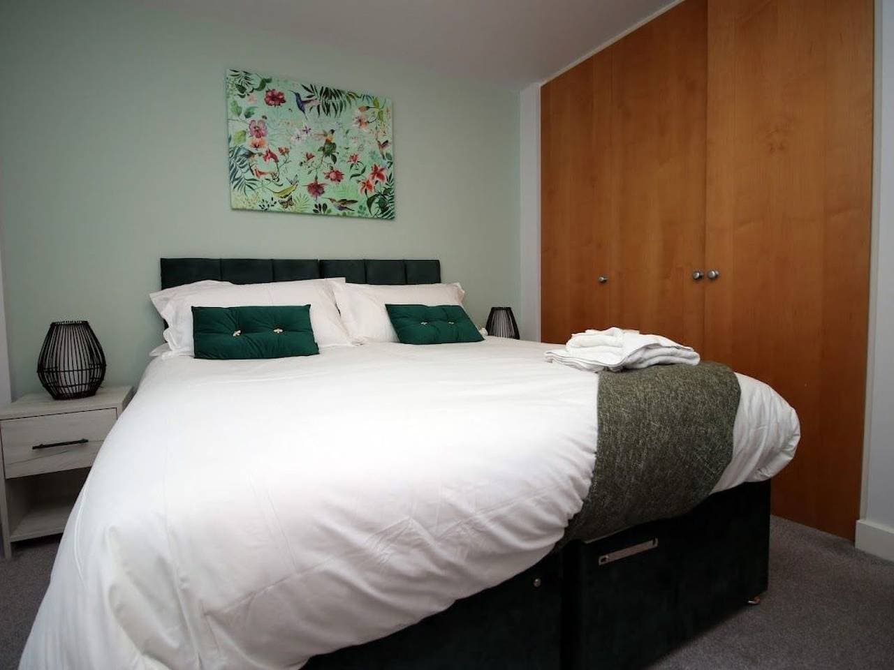 Foto 7 von 19: Zentrale Wohnung Bristol, 2 Betten, Balkon, Wi-Fi