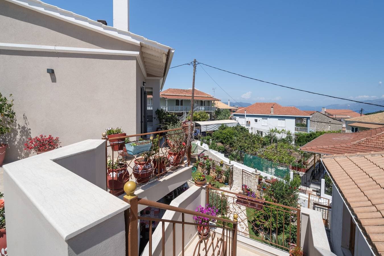 Foto 2 von 26: Ferienwohnung 'Lakis 1' mit Meerblick, Wi-Fi und Klimaanlage