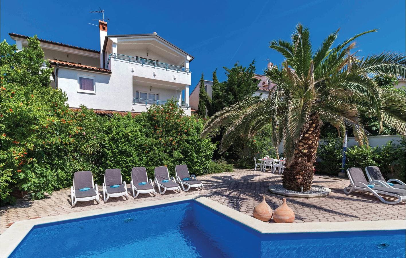 Foto 4 von 45: Gemütliche 2-Zimmer-Wohnung mit Pool, WLAN und Parkplatz in der Nähe des Strandes Havajka