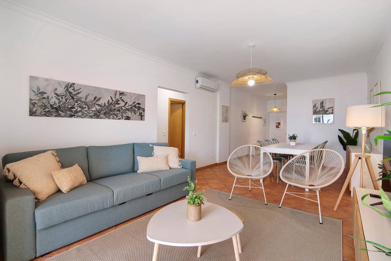 Foto 9 von 24: Ferienwohnung 'T2 D Apt Amendoeira' mit Gemeinschaftspool, 2 Balkonen und WLAN
