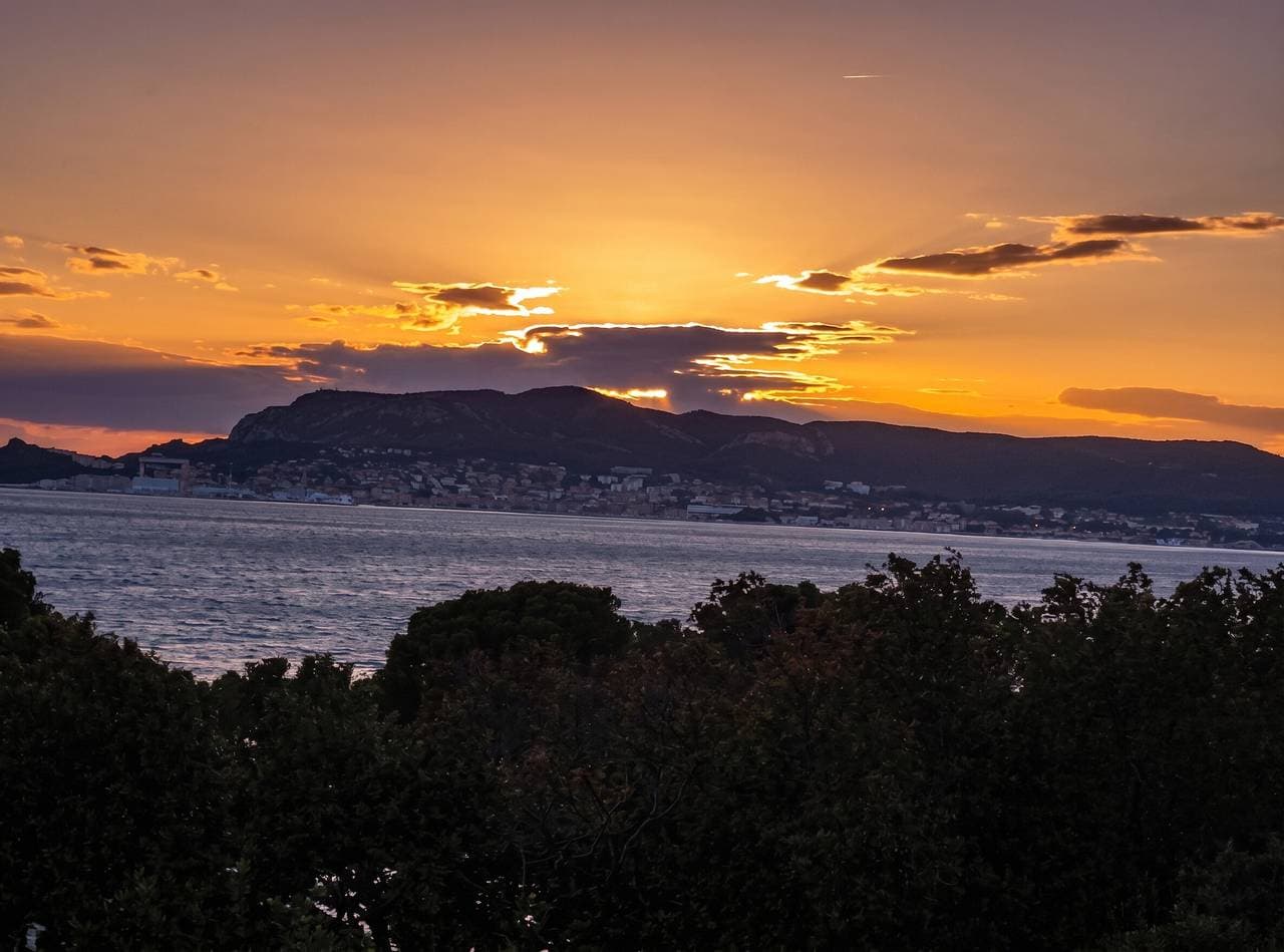 Foto 6 von 32: Gemütliches Studio mit Balkon in Saint-Cyr-sur-Mer