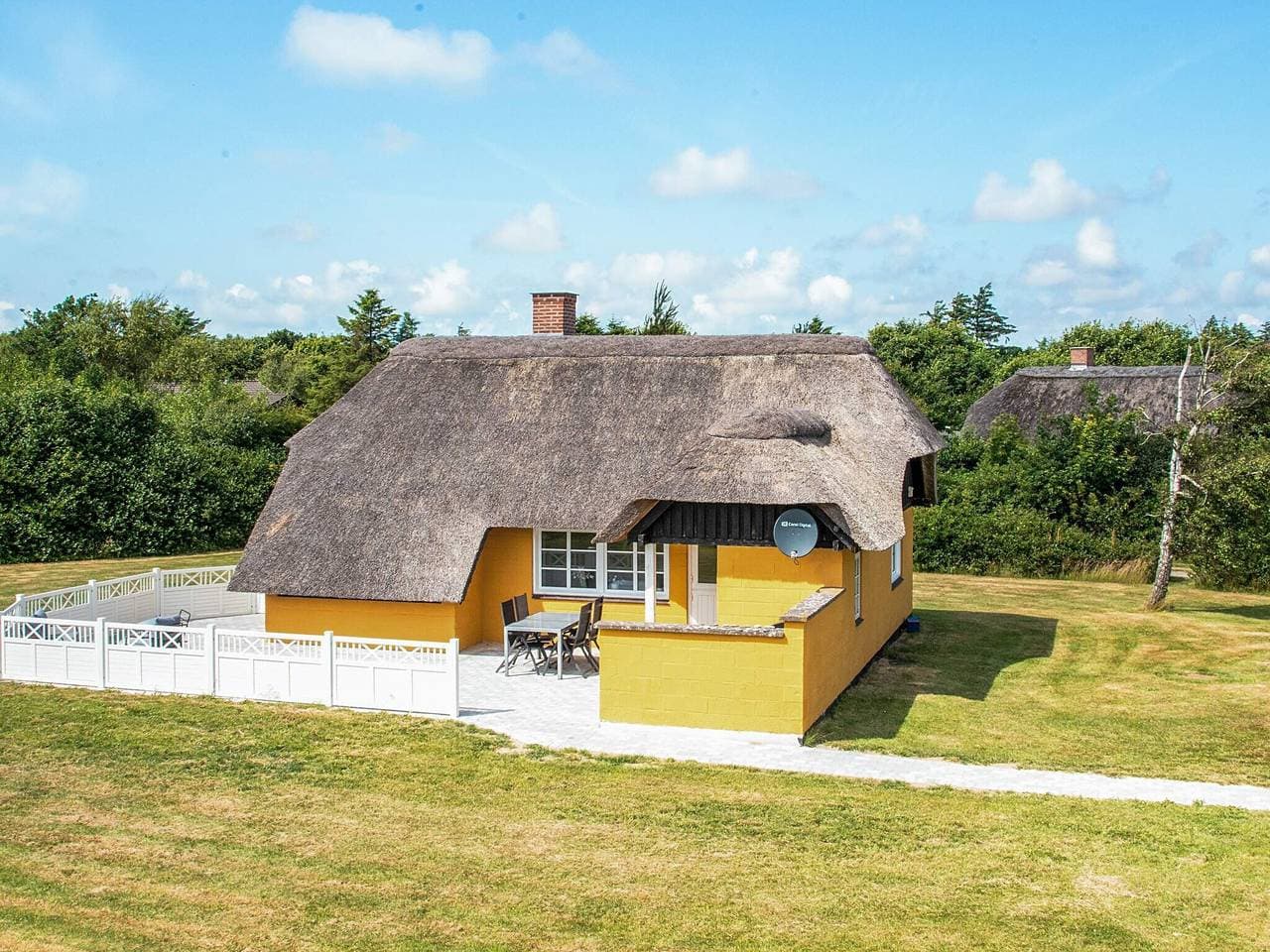Charmante Hutte in Friedlichem Fjand 1