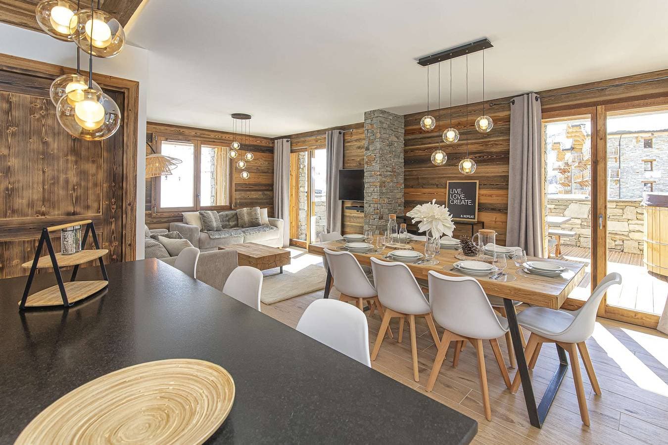 Foto 4 von 28: Ferienwohnung für 8 Personen mit Terrasse