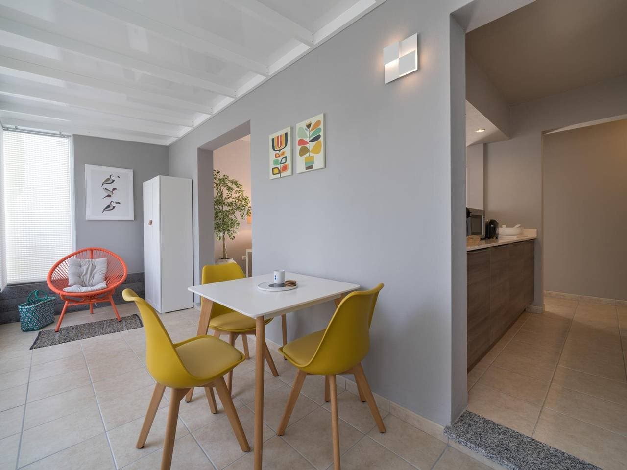 Foto 4 von 13: Luxus-Bungalow in Charco del Palo mit Pool, WLAN, Klimaanlage und Parkplatz