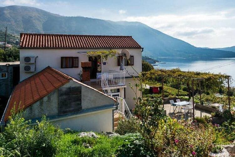 Foto 10 von 16: Guest House Fontana - Two Bedroom Apartment with Terrace and Sea View
