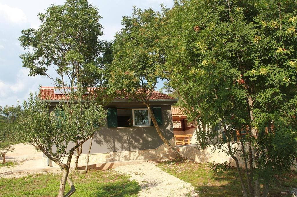 Foto 2 von 45: Robinsonhaus in Okrug Gornji mit Meerblick, Terrasse (4452-1)
