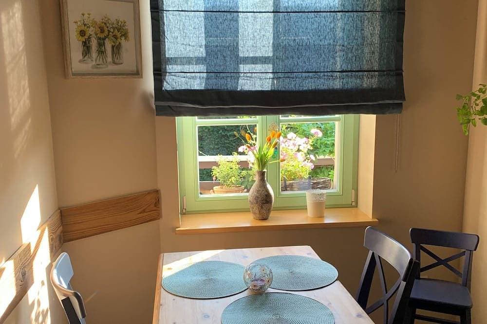 Foto 7 von 9: Cosy, renovated old house, w/ fireplace,10 min from the lake side. Pet friendly.