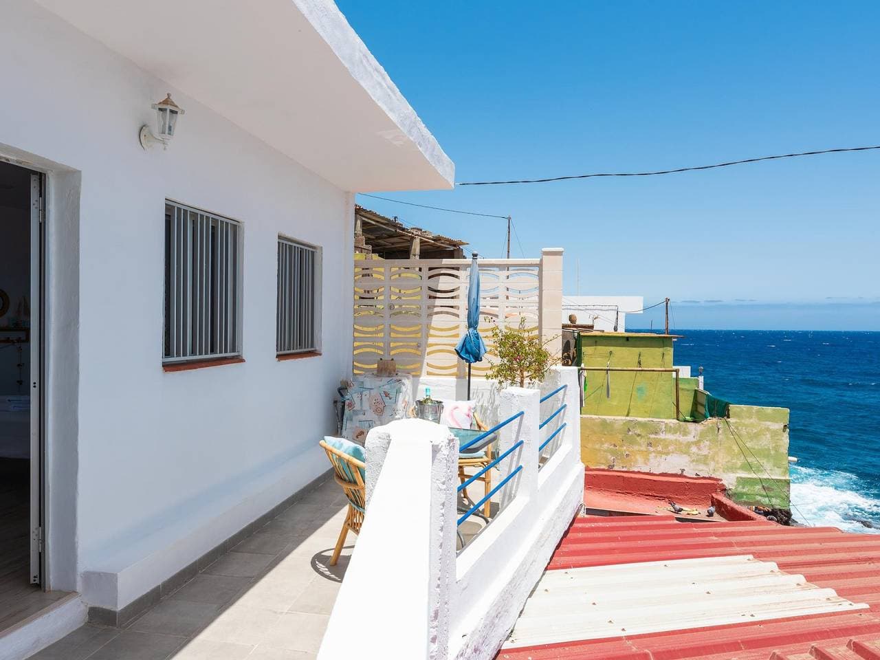 Foto 11 von 28: Apartment mit Meerblick, Küche und Balkon, 2 km vom Strand von Radazul entfernt