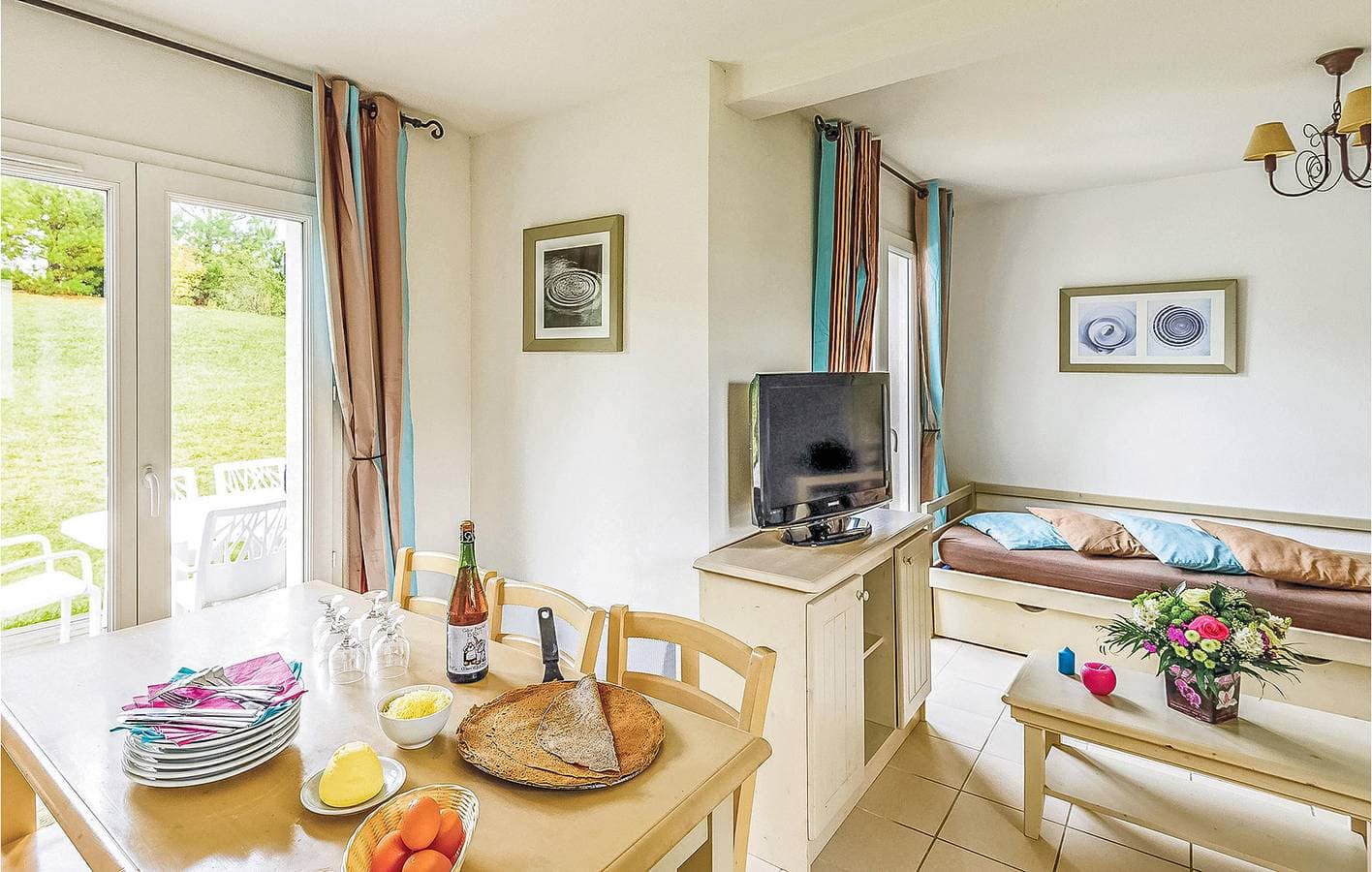 Foto 3 von 17: 2km zum Plage du Portzic! Parkplatz, Pool, Hallenbad, Garten & LAN