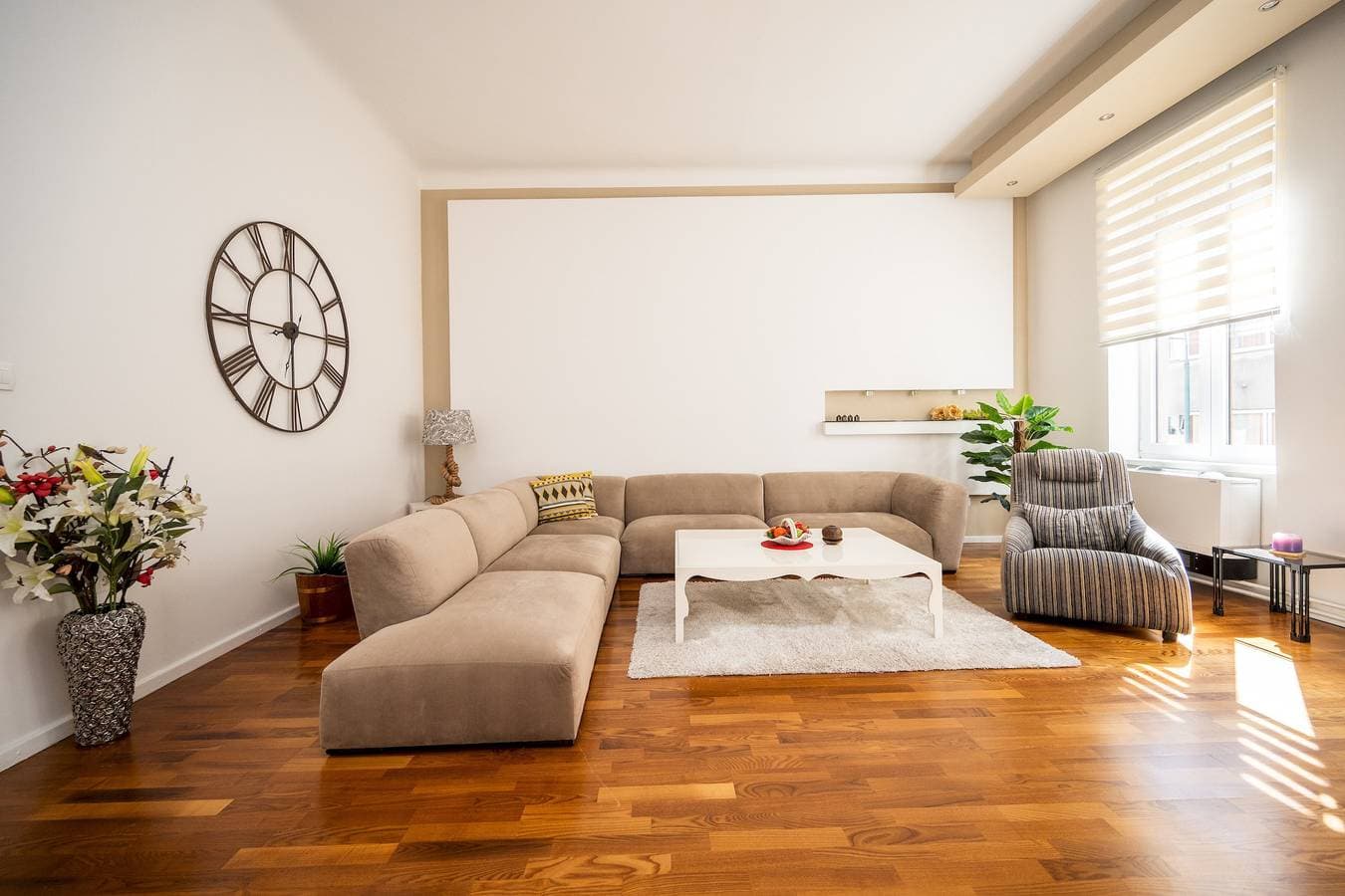Foto 3 von 33: Ferienwohnung für 6 Personen mit Terrasse