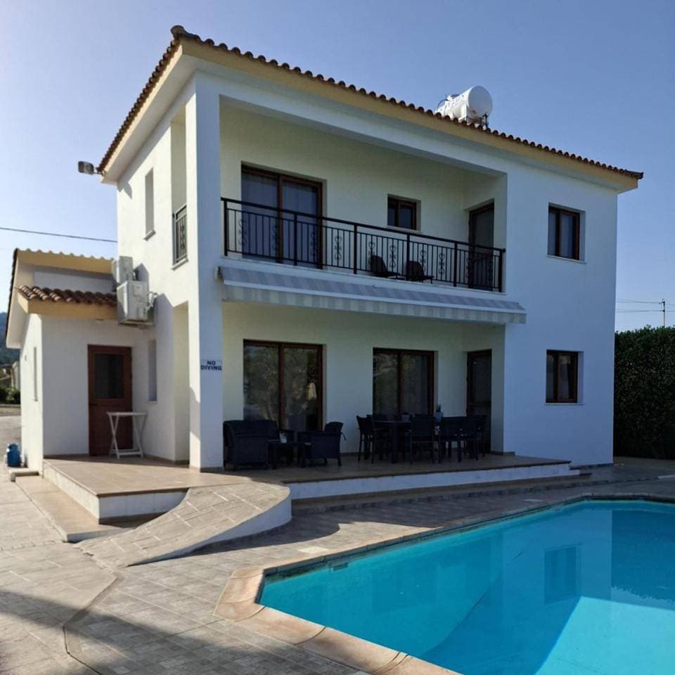 Foto 6 von 55: Three-Bedroom House