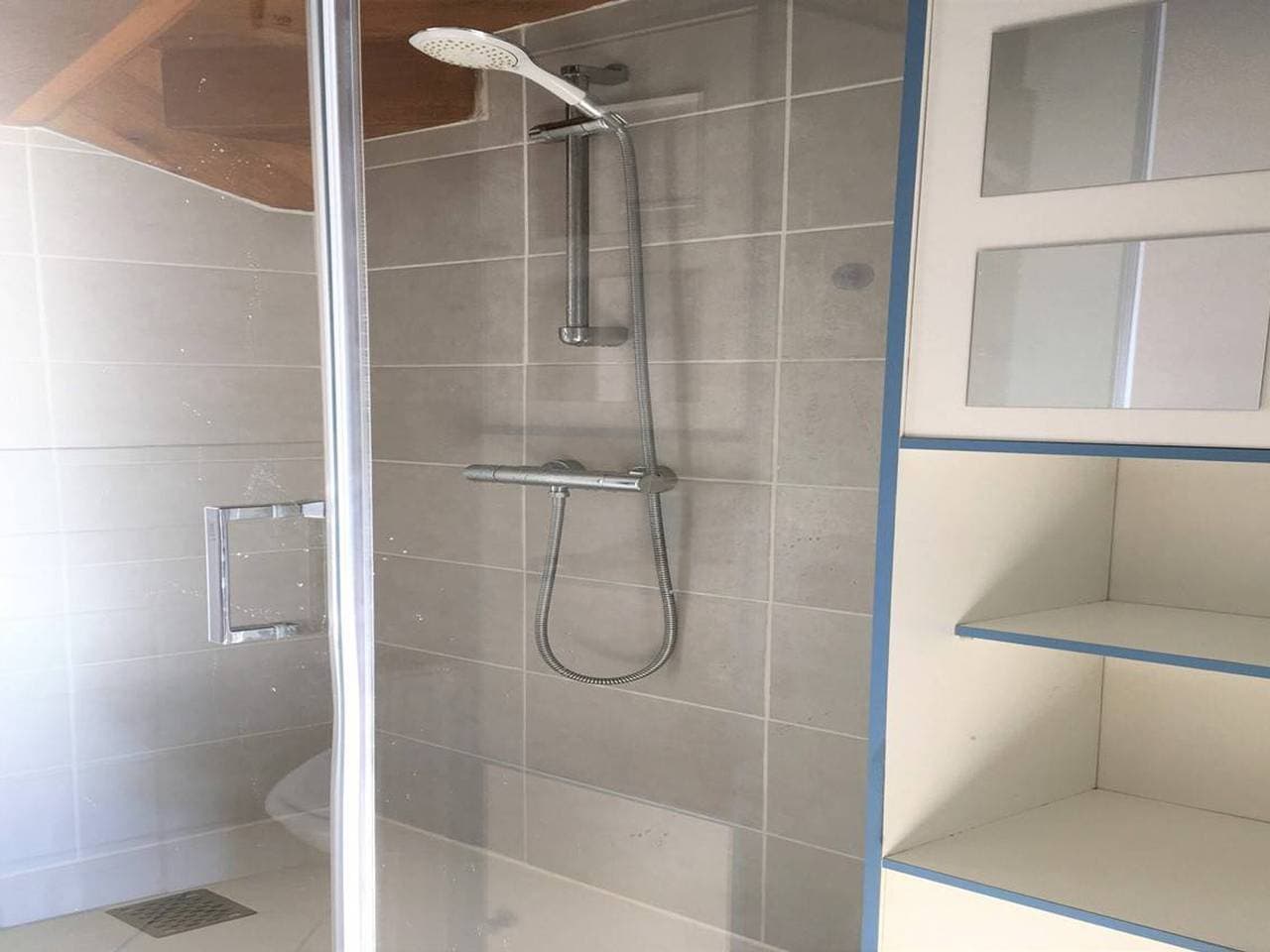 Foto 8 von 15: Renoviertes Bretonenhaus mit WIFI in Trébeurden, 3 Schlafzimmer für 6 Pers. Privatparkplatz