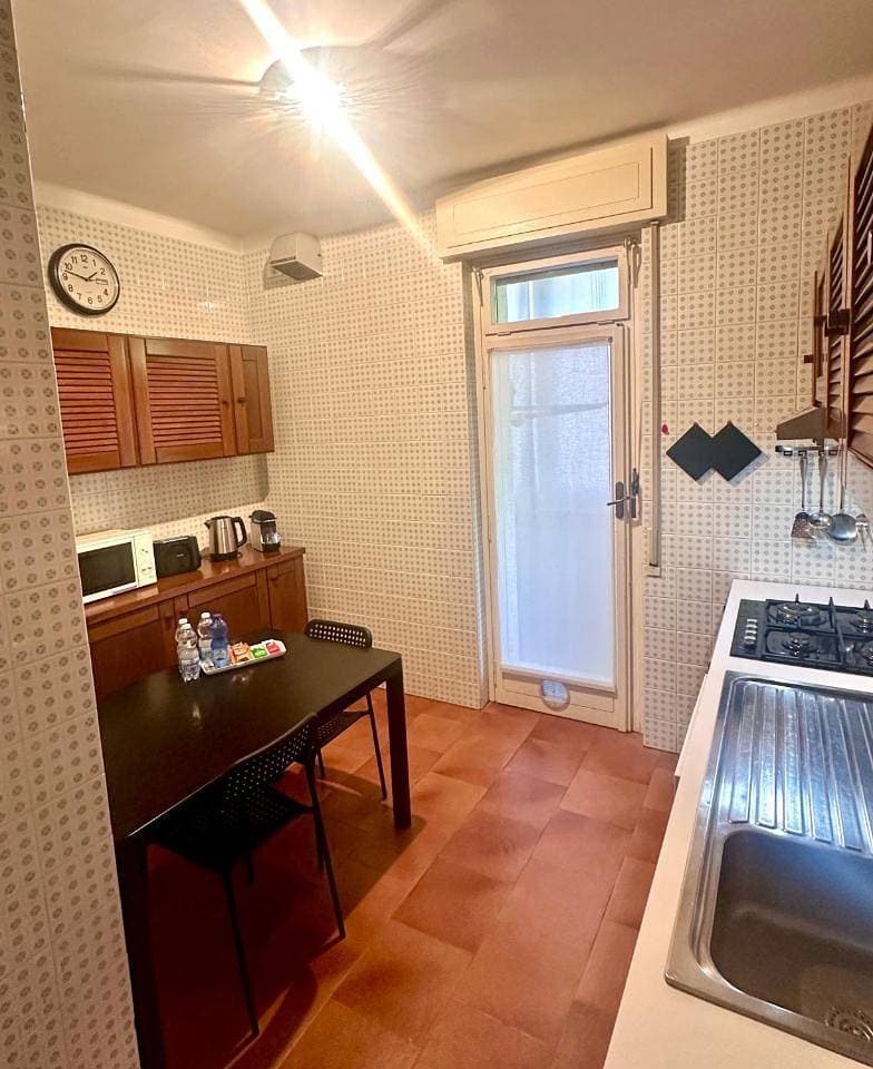 Foto 13 von 27: Two-Bedroom Apartment with Terrace and Sea View
