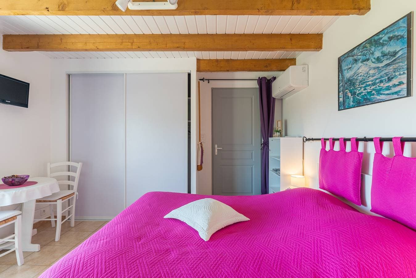 Foto 11 von 20: La Chambre du Raisin – Bed & Breakfast im Weinberg bei Aix-en-Provence