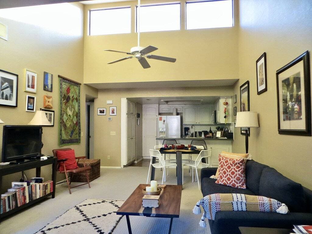 Foto 2 von 25: Quiet Moroccan Retreat in Downtown Palm Springs w/ Mountain and Pool View!