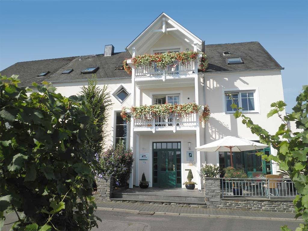 Wein- u. Gästehaus St. Maximin 1