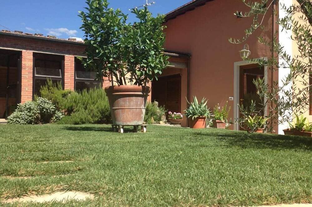 Foto 10 von 30: Ferienhaus - Villa mit Garten und privatem Pool