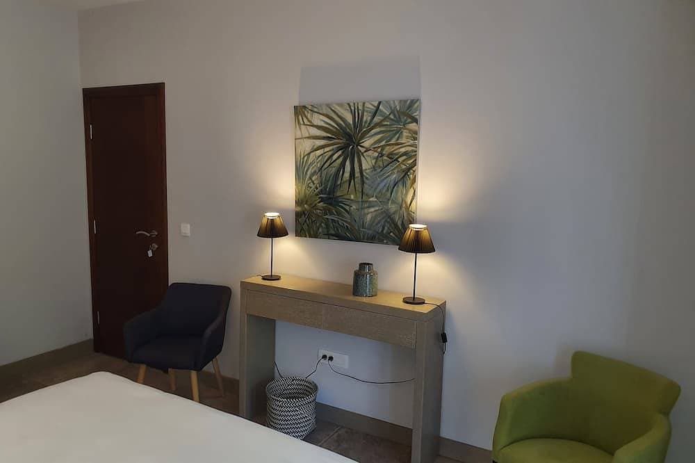 Foto 5 von 18: Luxury apartment with sea view 10 mn from the beach