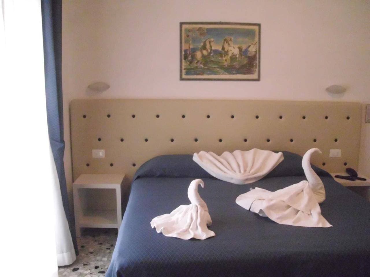 Foto 12 von 25: Double or Twin Room with Sea View