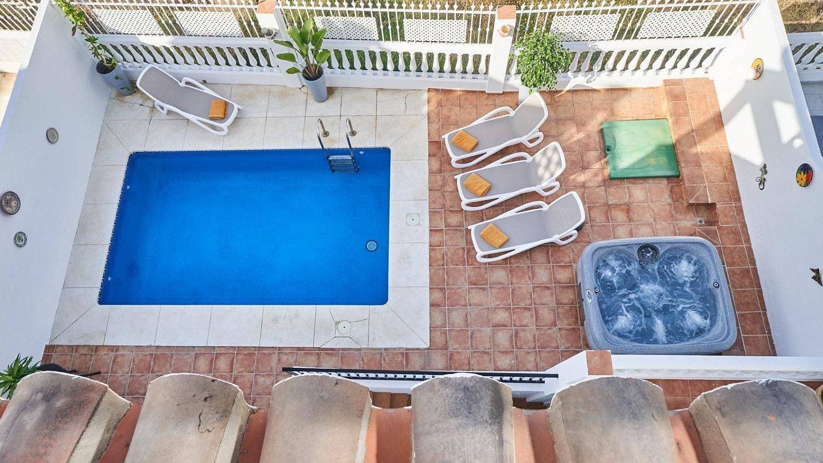 Foto 3 von 30: Villa Pura - Private Heated Pool & Jacuzzi Nerja by Ruralidays