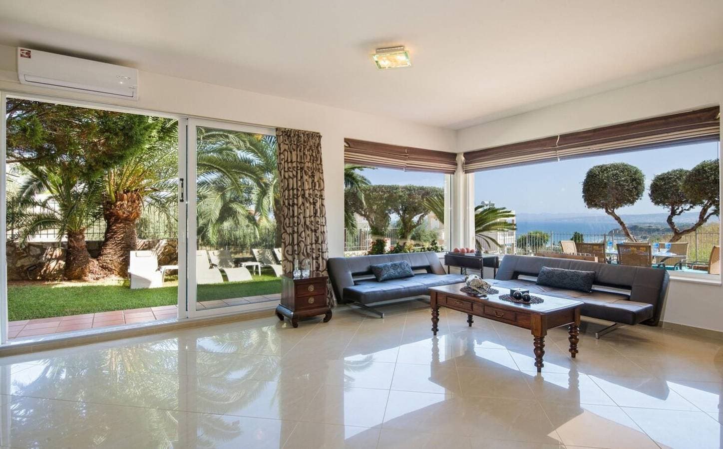Foto 6 von 39: Villa für 8 Personen mit Garten