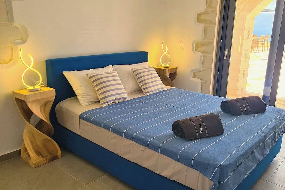 Foto 2 von 30: Villa Lisaya, a haven of peace with sea view and swimming pool, in a Natura 2000 area!