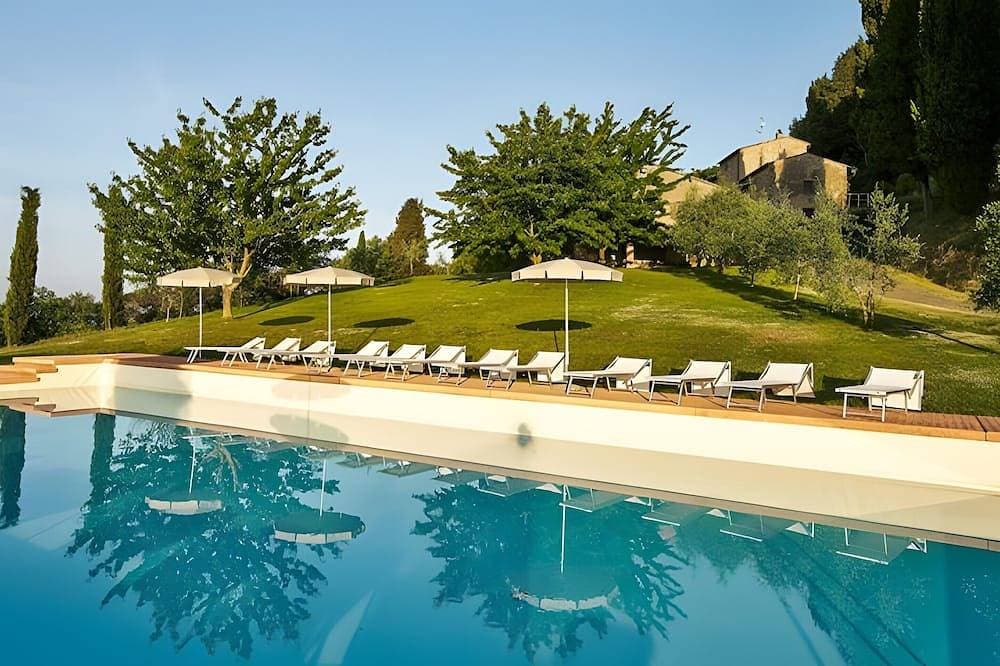Foto 12 von 15: Forno – Panoramische Wohnung mit Pool und privater Terrasse