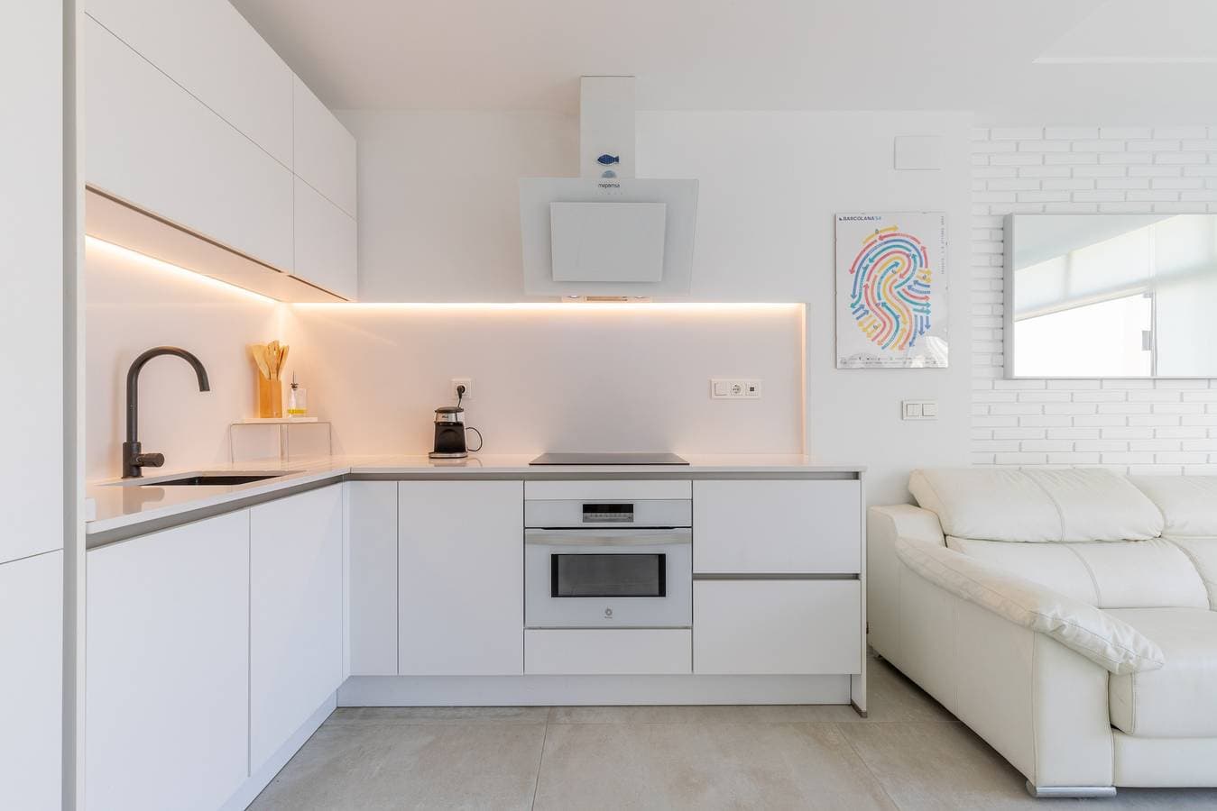 Foto 8 von 25: Ferienwohnung 'Albir Playa' mit Meerblick, WLAN und Klimaanlage