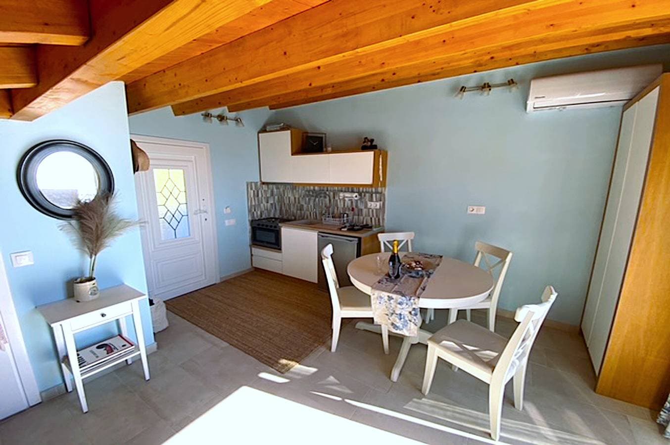 Foto 8 von 24: Loft-Apartment am Strand - Agios Gordios, Korfu