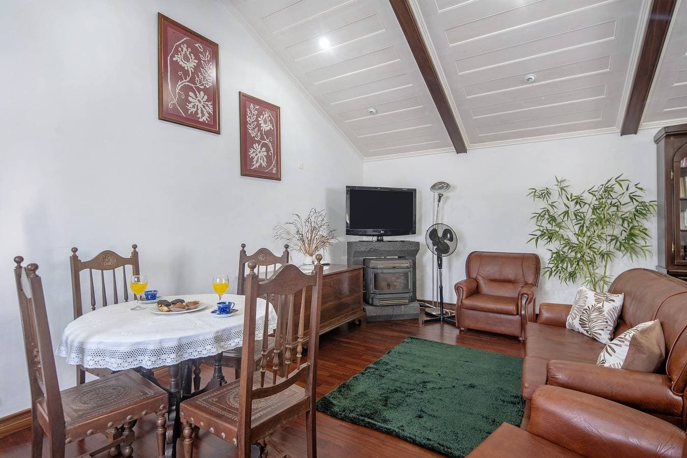 Foto 4 von 32: Ferienwohnung 'Bettencourt 2 Quartos' mit Bergblick, privater Terrasse und WLAN