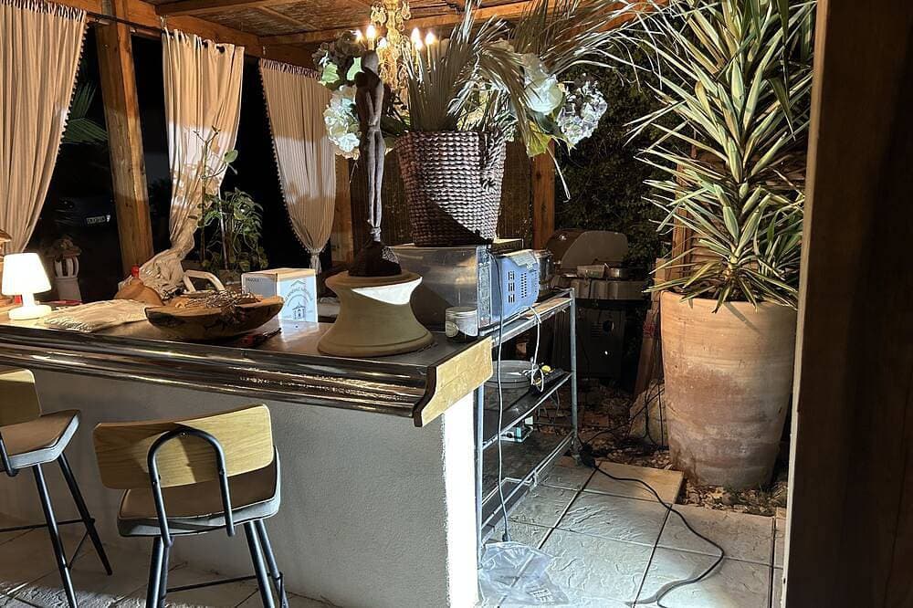 Foto 12 von 14: Villa Luxueuse Grand Conf 190 m2 , Piscine 8x5 Entre Foret et Mer ,animaux Accep
