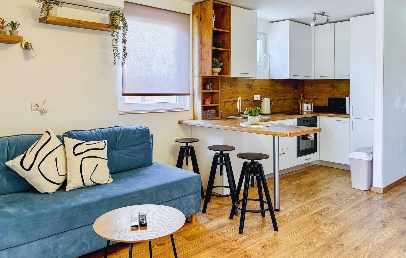 Foto 2 von 20: Gemütliche Ferienwohnung mit Terrasse, Klimaanlage und WLAN, 1,5 km vom Strand entfernt