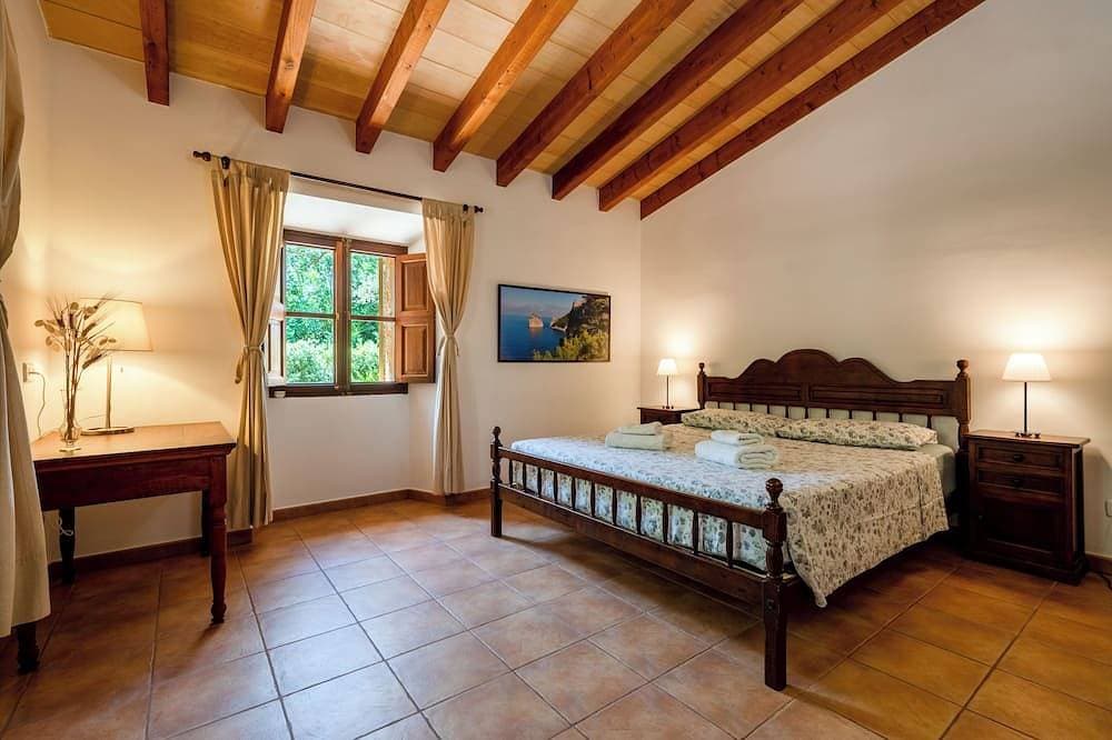 Foto 3 von 22: A perfect place to enjoy tranquilty and a stunning panoramic view of Sóller.