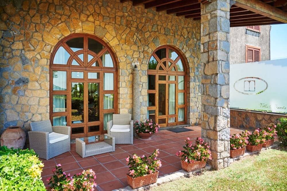 Foto 12 von 30: Charmante Villa, privater Pool, großer Garten in der Nähe von Ravello, Parkplatz auf Anfrage