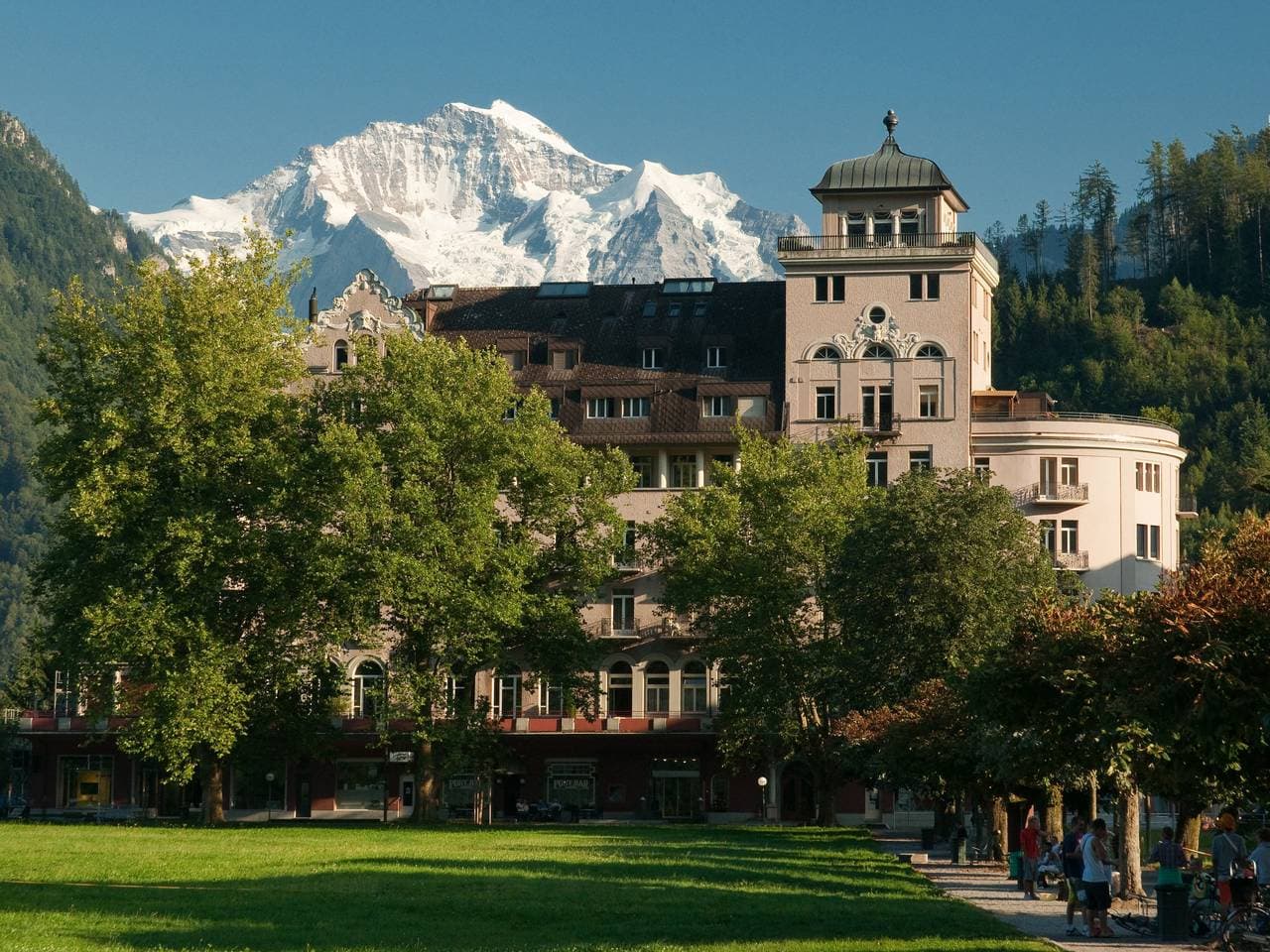 Interlaken: Schönes, historisches Appartementhaus Savoy 1