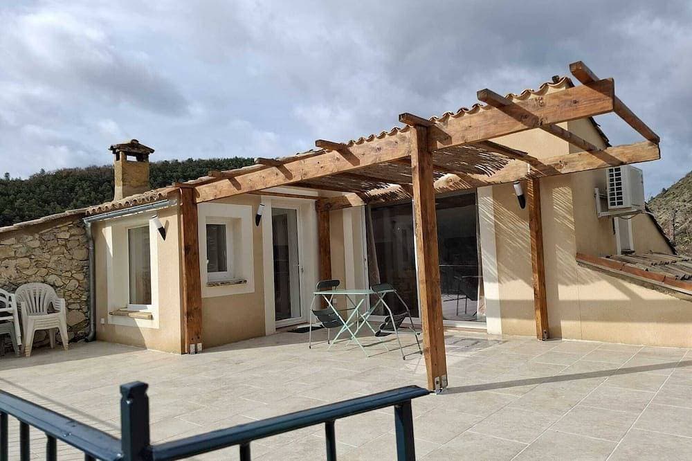 Charming two-room barronies large terrace 1