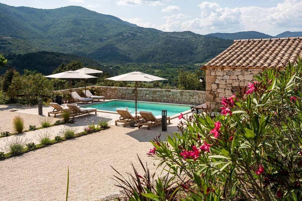 villa du Passeron 1