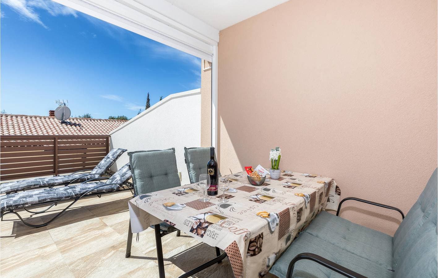 Foto 8 von 23: Gemütliche Ferienwohnung mit Terrasse, WLAN und in der Nähe eines FKK-Strandes