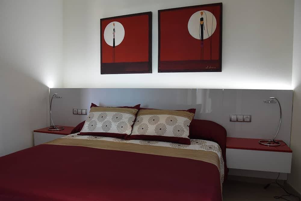 Foto 3 von 30: Apt. 1ºB \"Spectacular views of the sea and the marina of Puerto de Mogán\"