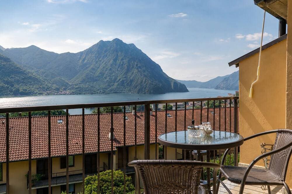 Luer Prince- Terraced Villa With Lake View 1