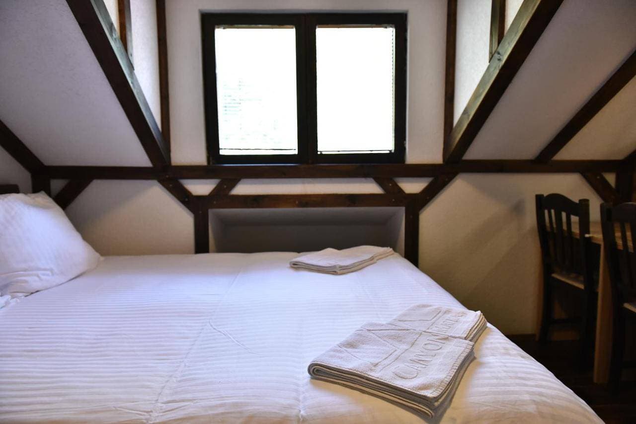 Foto 12 von 16: Double Room - Attic
