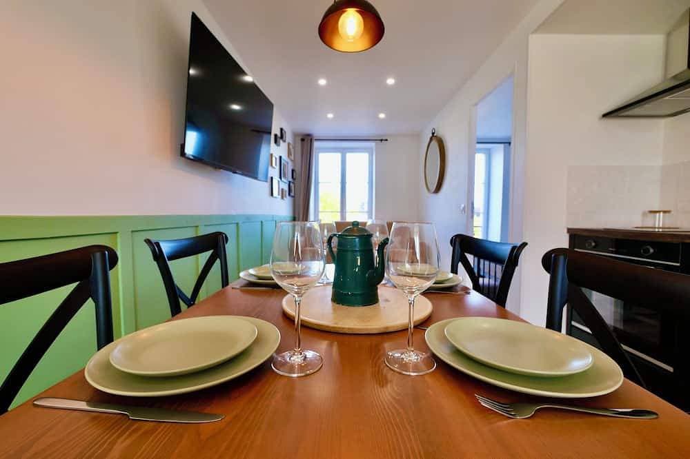 Foto 11 von 14: D-Day Suites - carentanlocation.fr: Liberty Downtown/4 people/2 min from the train station