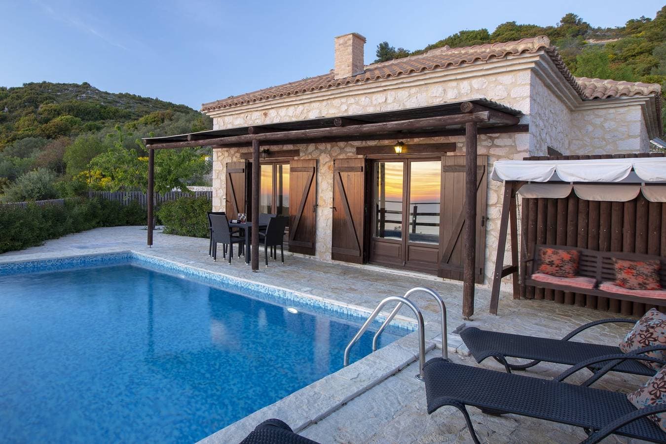 Foto 6 von 28: Gemütliche Villa Ersi mit atemberaubendem ionischem Sonnenuntergang am Meer